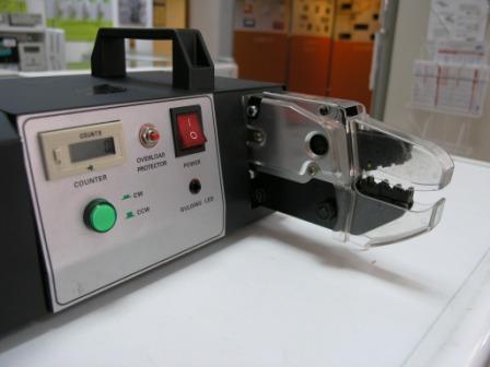 Пресс-клещи с электроприводом и набором насадок ПКЭУ-0560 Пресс-клещи электромонтажные фото, изображение