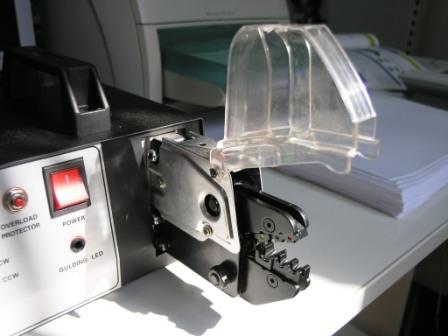 Пресс-клещи с электроприводом и набором насадок ПКЭУ-0560 Пресс-клещи электромонтажные фото, изображение